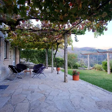 Hébergement de vacances Casa Velha *