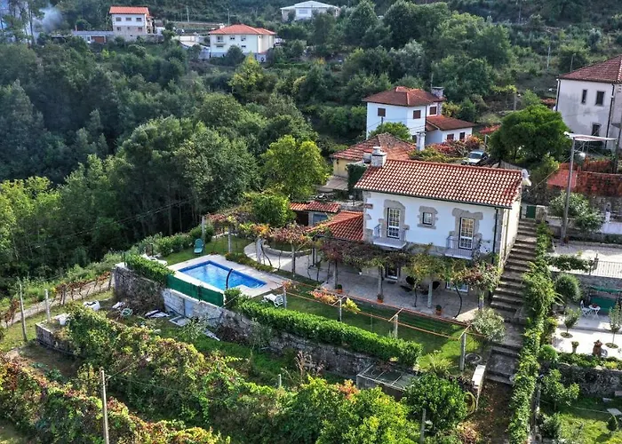 Casa Velha 펜션 Paradamonte